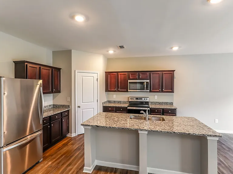 3755 Newbury Place Dr — Photo 6