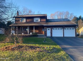 25 Balboa Drive, Latham, NY 12110