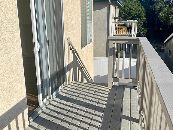 3rd image of 702 Air Park Dr