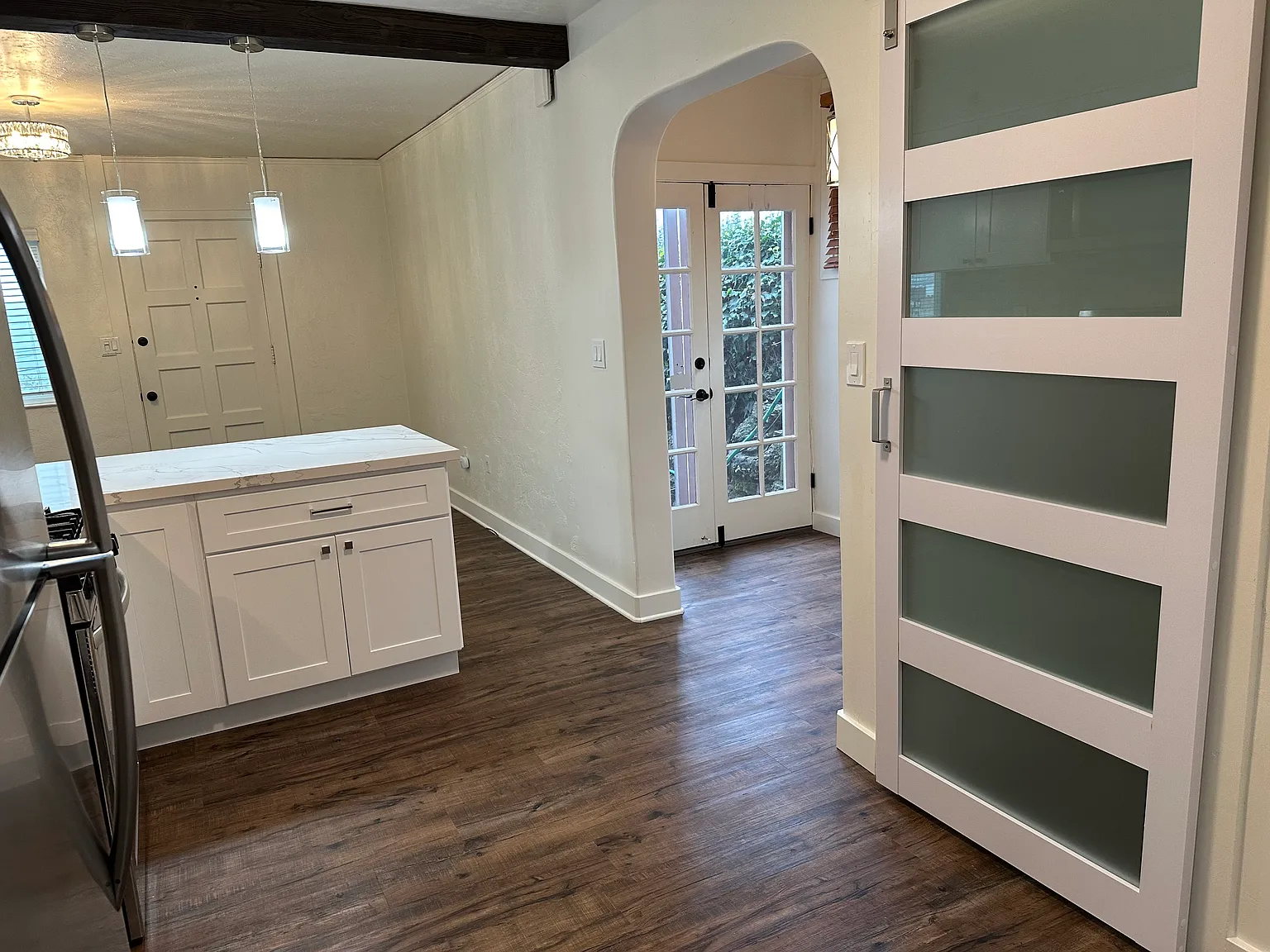 2 bed, 1000 sqft, $2,475 — Photo 3