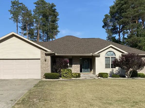 1641 Pine Knoll Ln, Caro, MI 48723