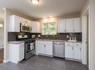 8225 Valley View Dr, Overland Park, KS 66204