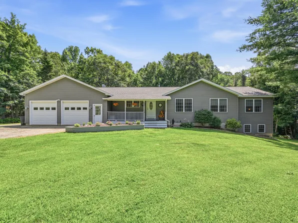 18 Rowe Lane, Oakland, ME 04963