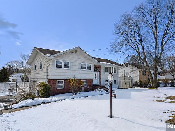 2nd image of 454 E Ridgewood Ave