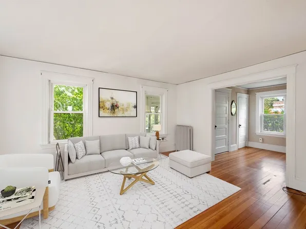 407 Concord St, Framingham, MA 01702