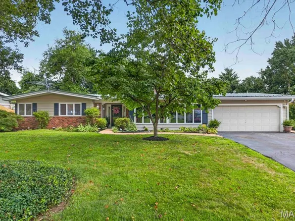 2517 Trossock Ln, Saint Louis, MO 63122