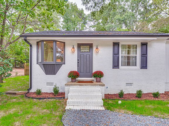 2nd image of 8704 Chapel Hill Rd