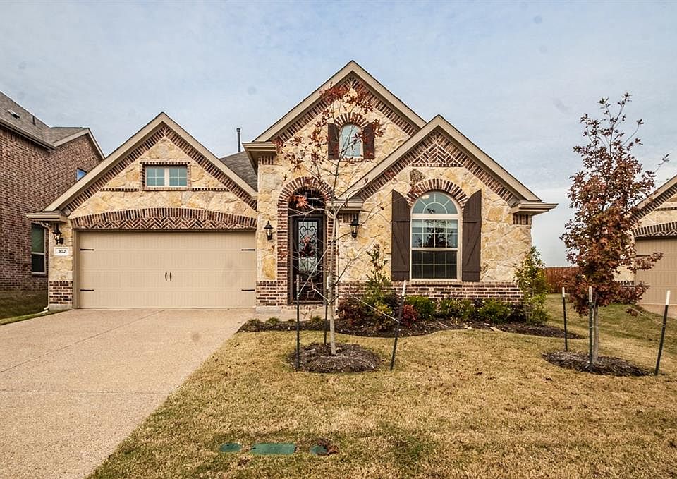 1st image of 302 Wyndale Dr