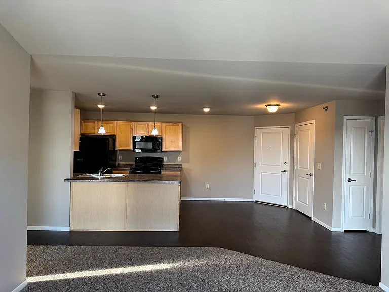 Aspen Trail Apartments — Photo 136