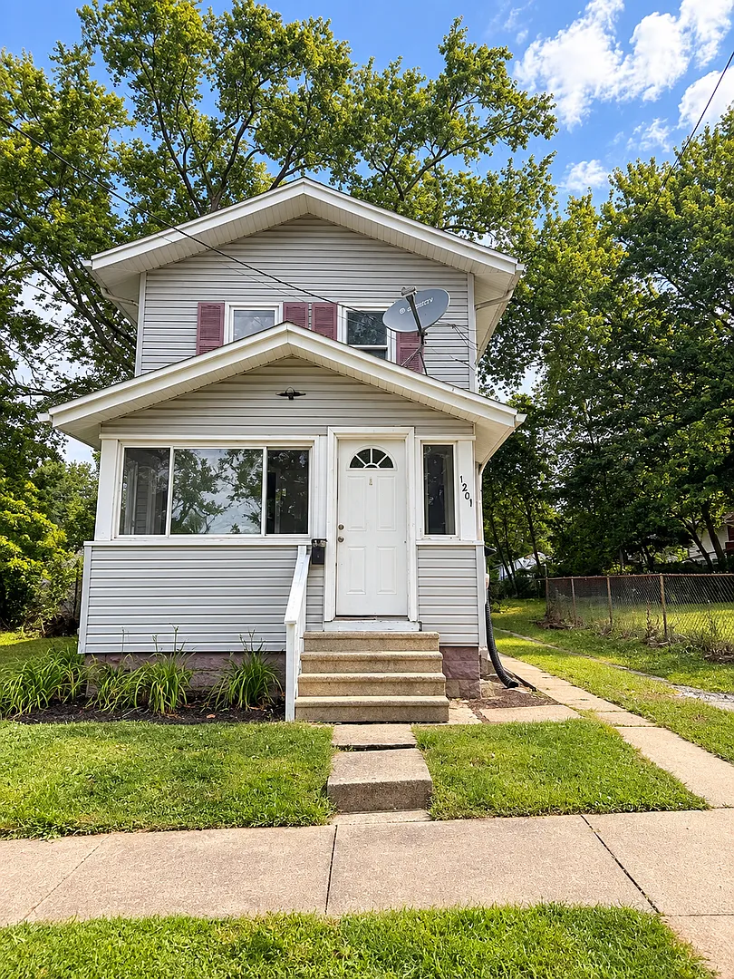 Room to Settle In! 3-Bedroom Akron Home with Flexible Appliance Options — Photo 1