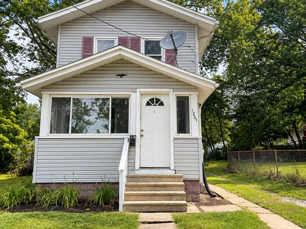 1201 Smithfarm Ave, Akron, OH 44305