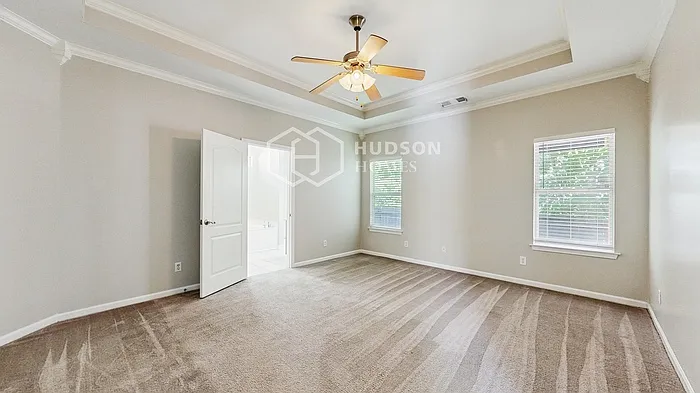 148 Highview Cv — Photo 12
