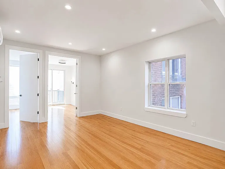 250 Lenox Rd #6F — Photo 1
