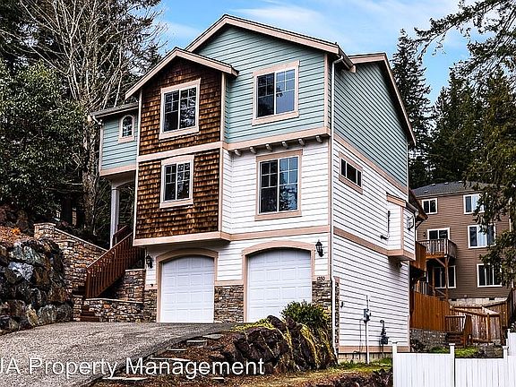 3rd image of 1280 211th Ave NE