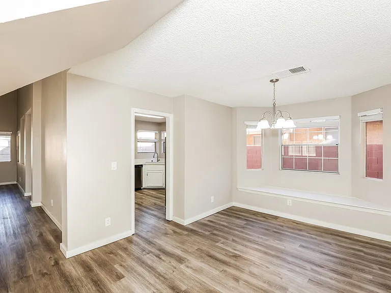 2505 Kilmaron Cir — Photo 7