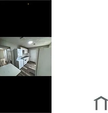 1436 SW 44th St — Photo 3