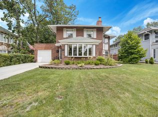 10555 S Seeley Ave, Chicago, IL 60643