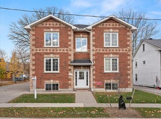 443 Timothy St #3, Newmarket, ON L3Y 1P7