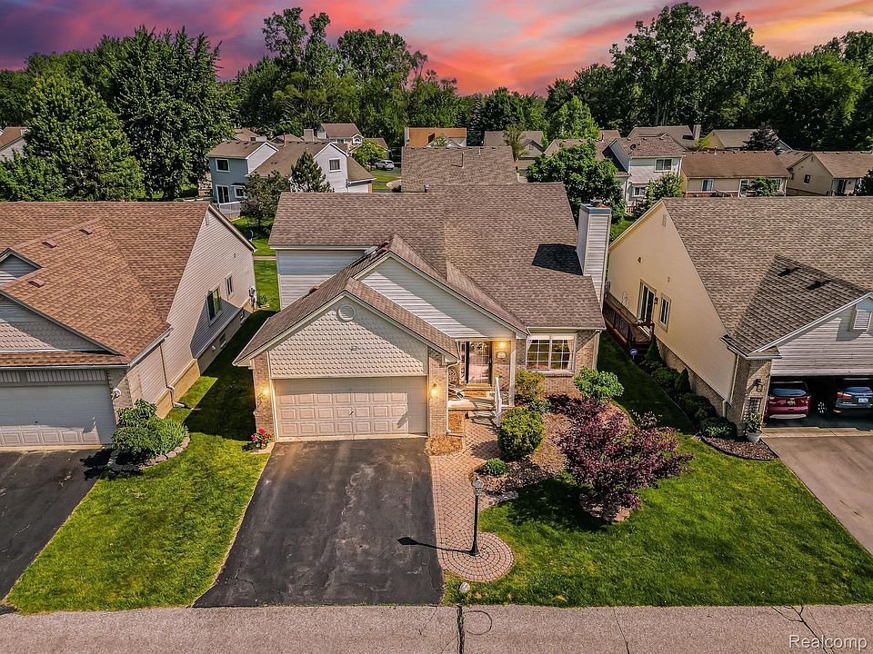 1st image of 28674 Bayberry Park Dr