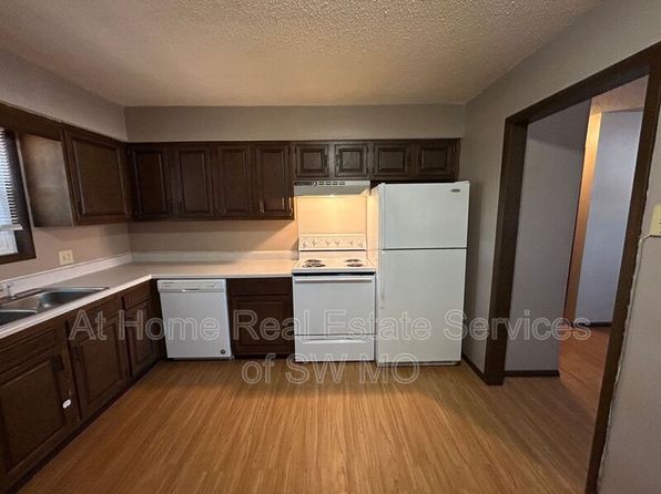 621 W Meadowview Dr APT 3