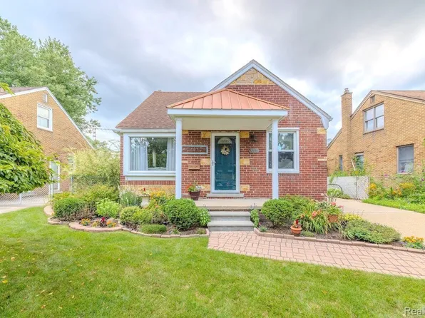 6594 King Ave, Allen Park, MI 48101