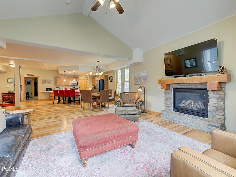 1499 Park Ave #1 — Photo 5