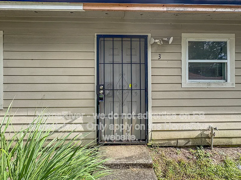 2 bed, 1.0 bath, 840 sqft, $825 — Photo 2
