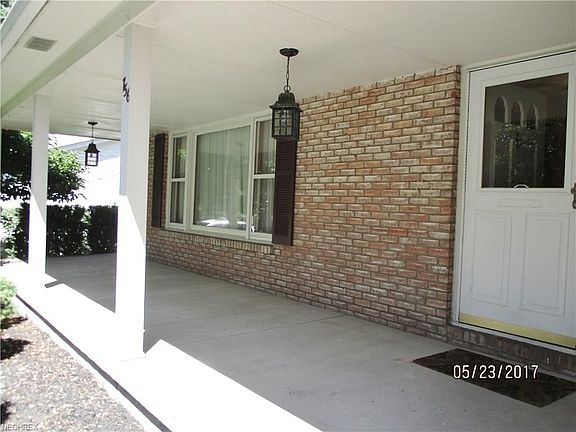 2nd image of 756 Oakridge Dr
