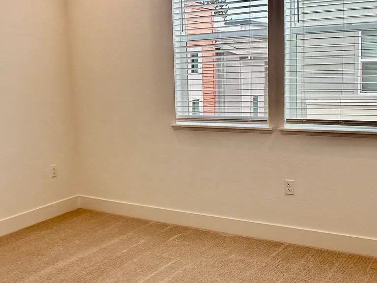 2933 Lamory Pl #113 — Photo 17