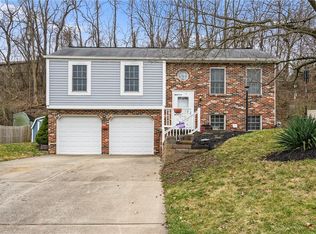 16 Fawnvue Dr, Mc Kees Rocks, PA 15136