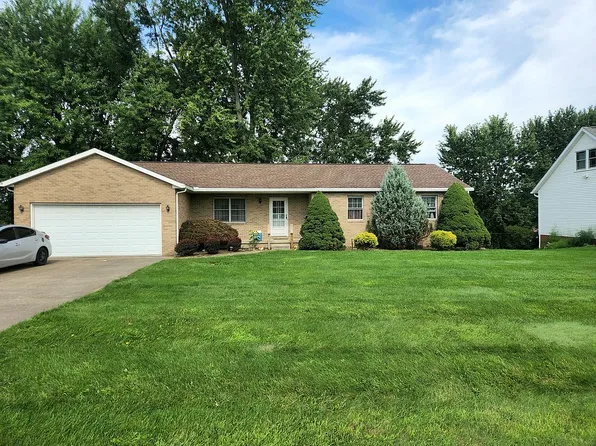 55 Eyman Dr, Apple Creek, OH 44606