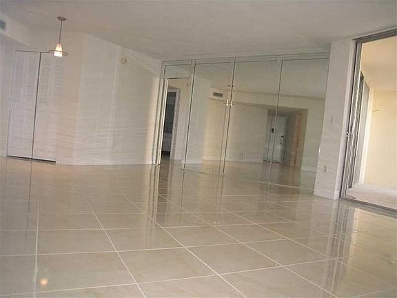 5th image of 1200 NE Miami Gardens Dr APT 508W