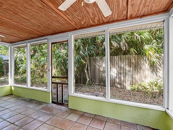 4th image of 619 Beverly Ave