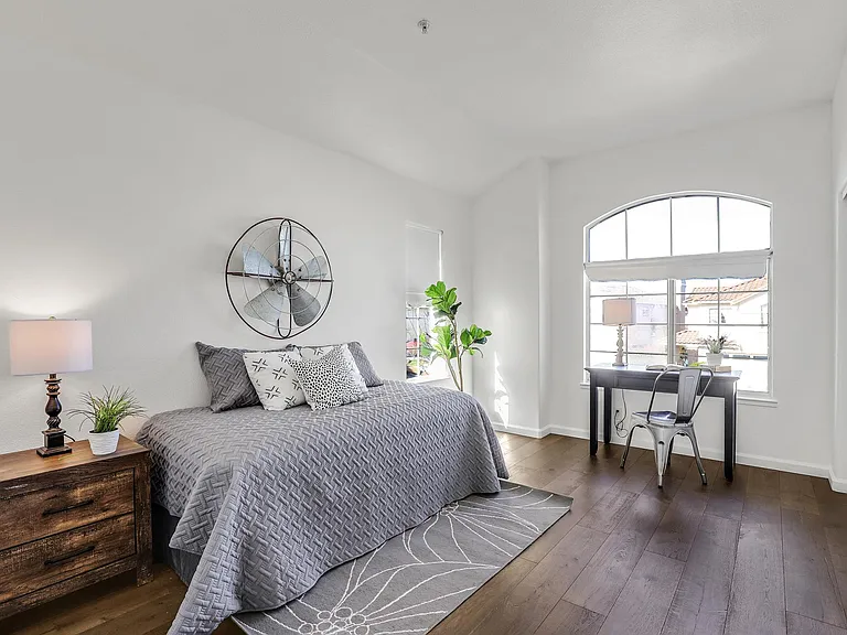 8516 Peachtree Ave — Photo 18