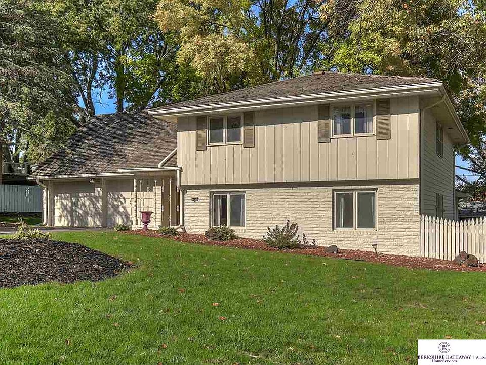 1st image of 12406 Pinewood Dr