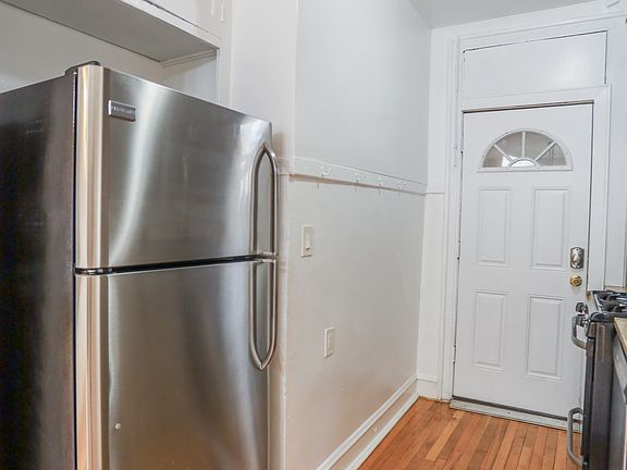 2nd image of 1329 W Touhy Ave APT 2S