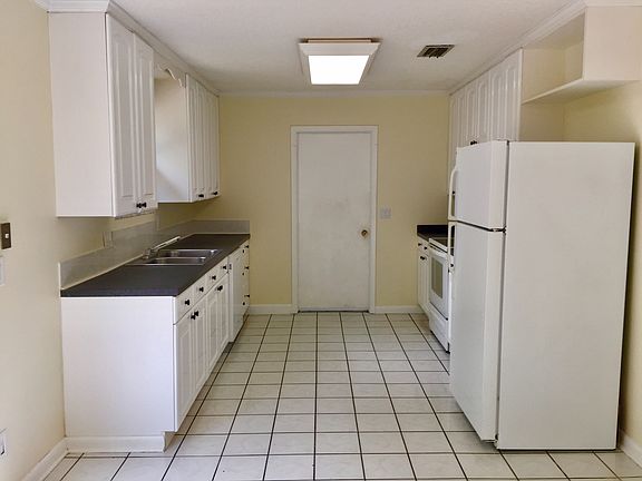 4th image of 1109 20th St N