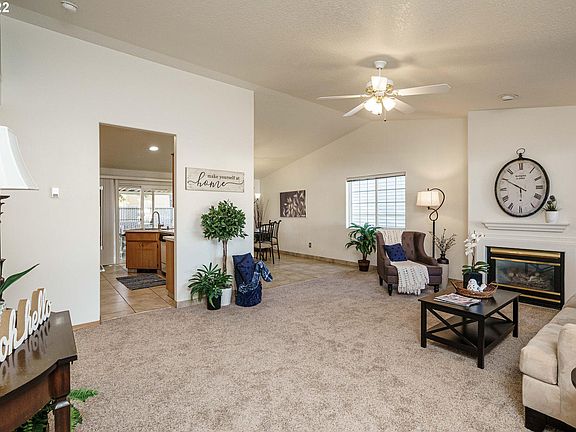 5th image of 7401 NE 43rd St