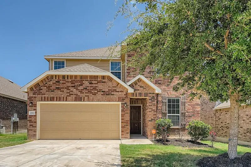 13927 Laurel Br