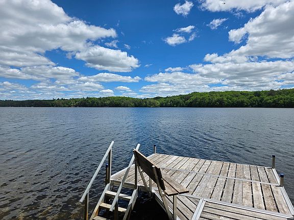 4th image of 8615 Musky Point Rd