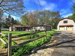49 Judson St, Shelton, CT 06484