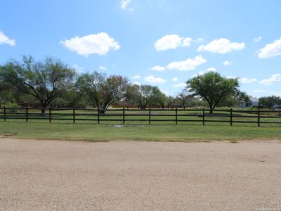 125 County Road 2666 LOT 1, Moore, TX, 78057