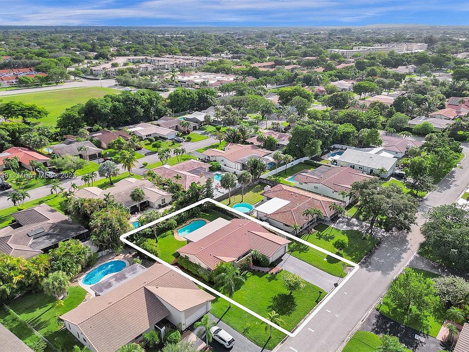 1st image of 9035 NW 21st St