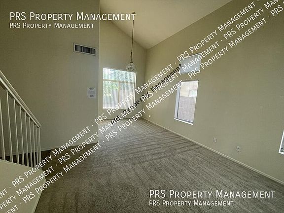 3rd image of 324 W Colt Rd