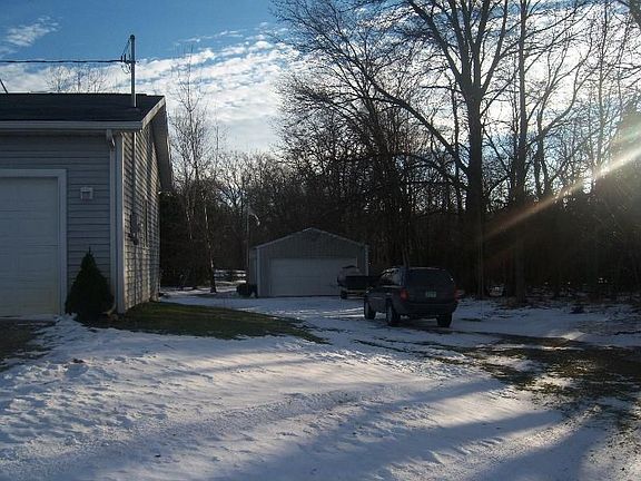 2nd image of 11290 Fillmore St