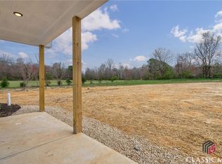 584 E County Line Rd, Danielsville, GA 30633