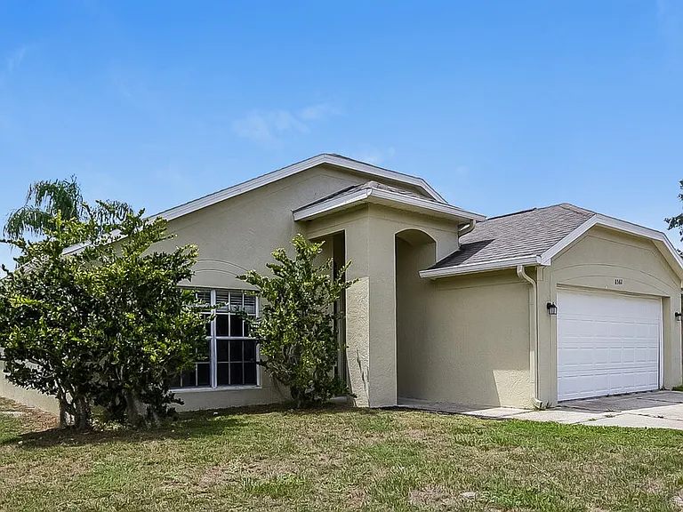 8562 Fort Thomas Way — Photo 3