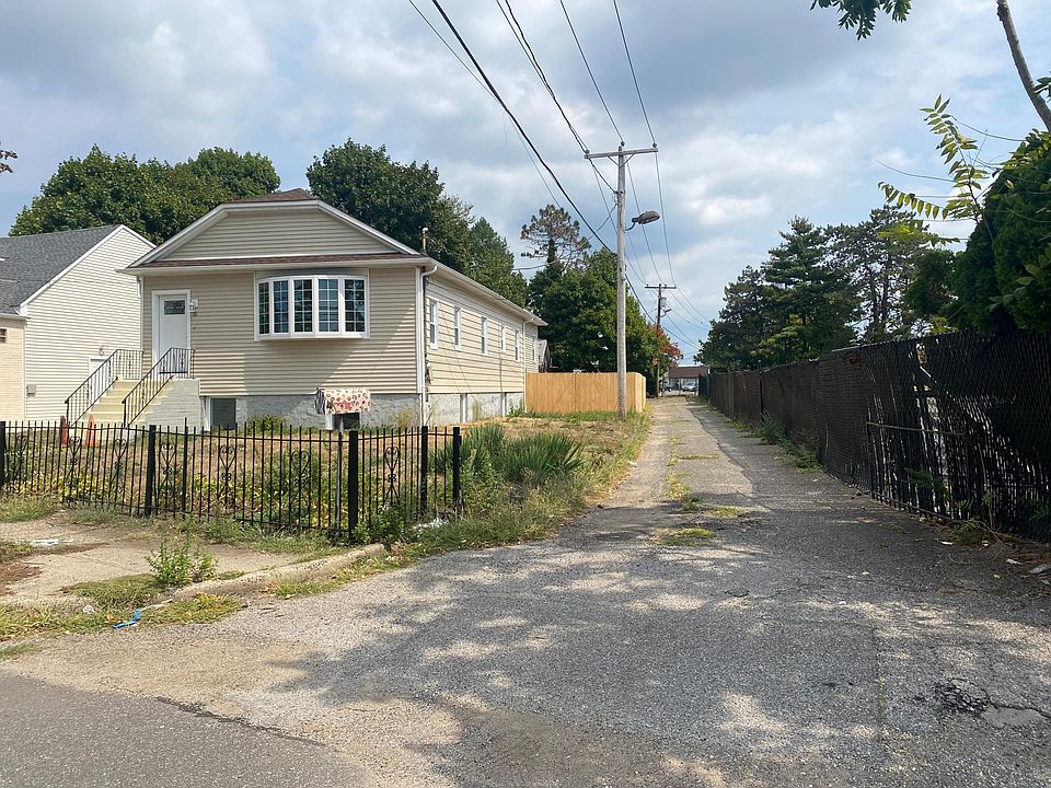 1st image of 99 Morgan St