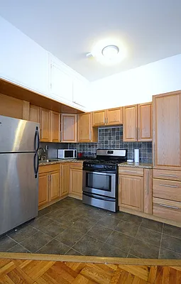 Rented by Bold New York | media 32