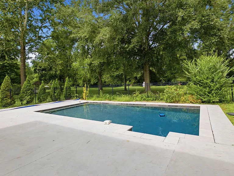 1303 General Macarthur Dr — Photo 32